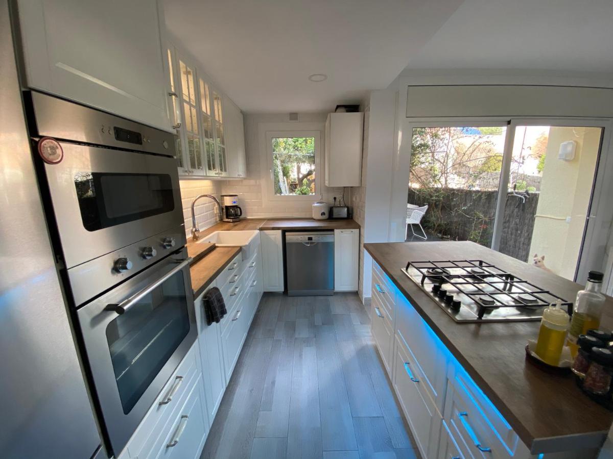 Casa En Masnou Junto A Playa Y Tren Villa Kültér fotó