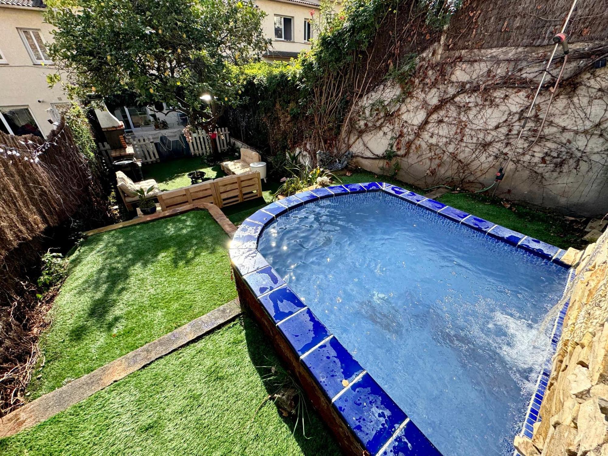 Casa En Masnou Junto A Playa Y Tren Villa Kültér fotó