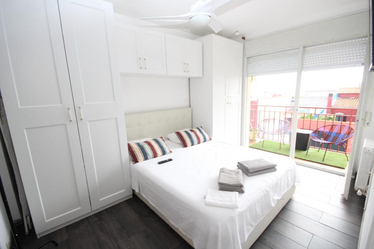 Casa En Masnou Junto A Playa Y Tren Villa Kültér fotó