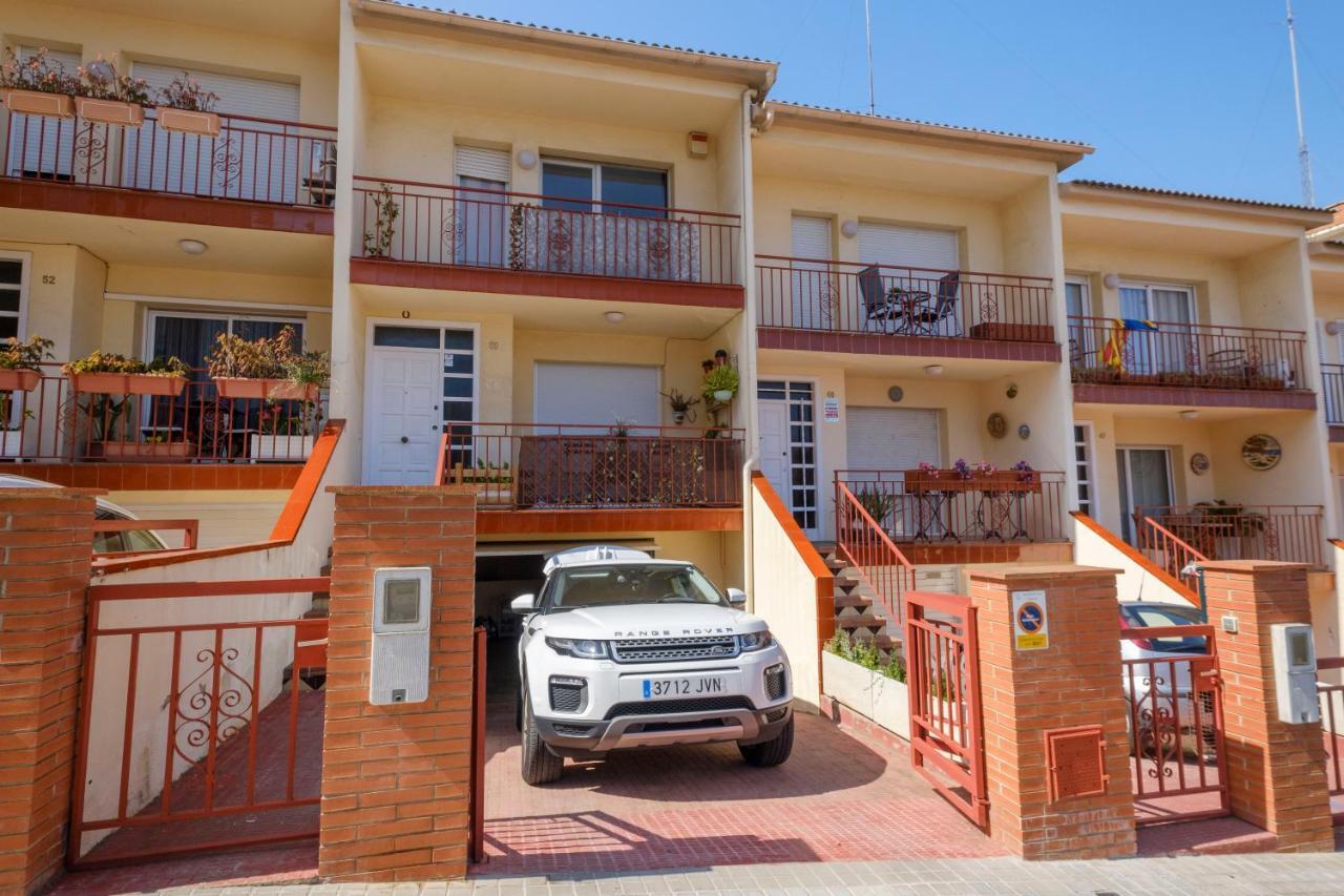 Casa En Masnou Junto A Playa Y Tren Villa Kültér fotó